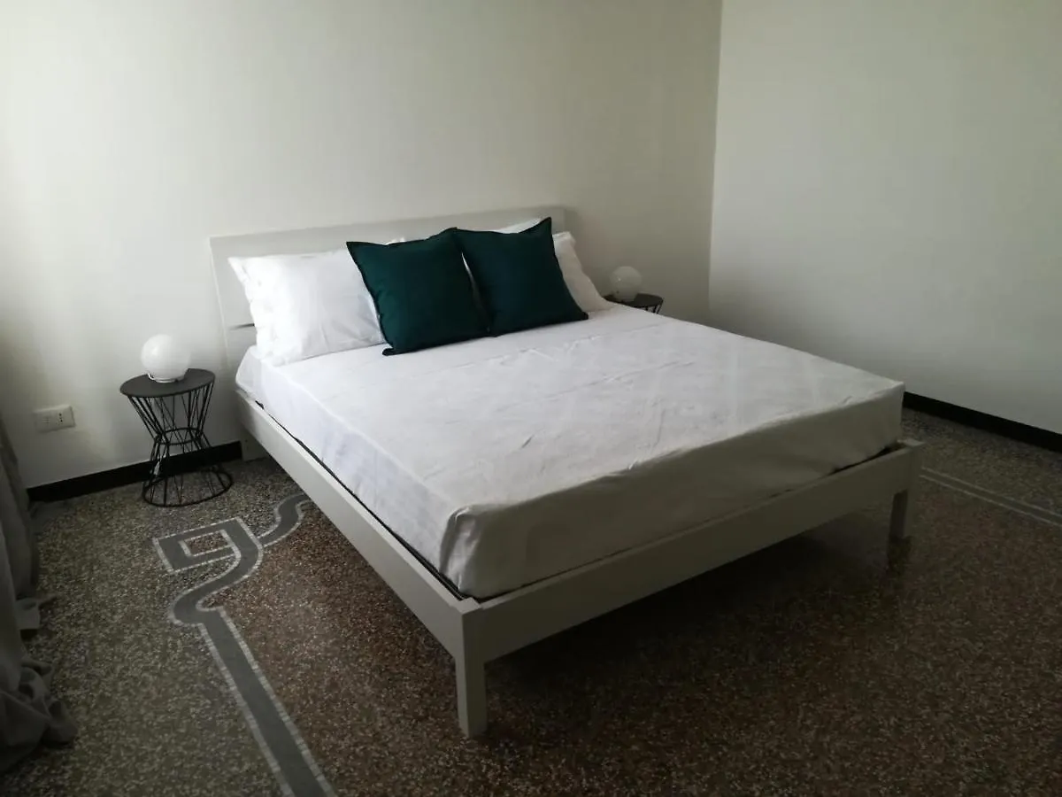 Appartamento La casa di Via Defferrari Noli 0*,